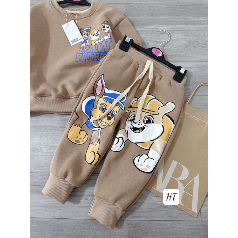 Bộ nỉ màu nâu hình chó cứu hộ cho bé