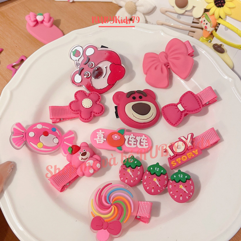 Set kẹp tóc cho bé gái hình gấu dâu gồm 14 kẹp xinh xắn - rubykids79