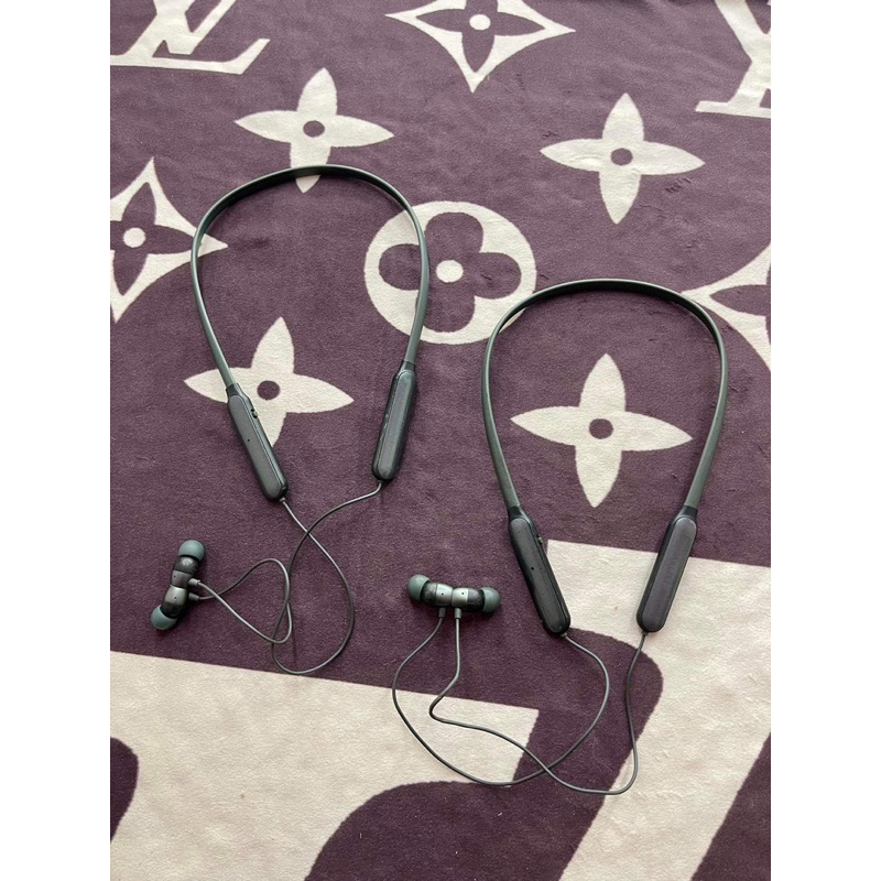 Combo 2 xác tai nghe bluetooth mozard Z702  tai nghe hư - lỗi