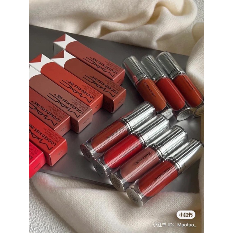 Son kem MAC Locked Kiss Ink nhiều màu