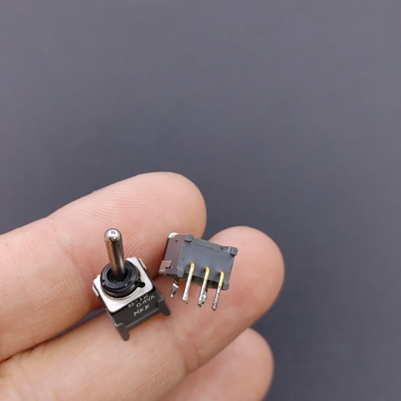 NKK B-12 switch, công tắt ON/OFF 3 chân mạ vàng