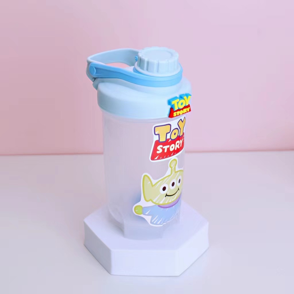 Bình Nước 3D Bằng Nhựa Họa Tiết Gấu Hồng Dễ Thương 500ml