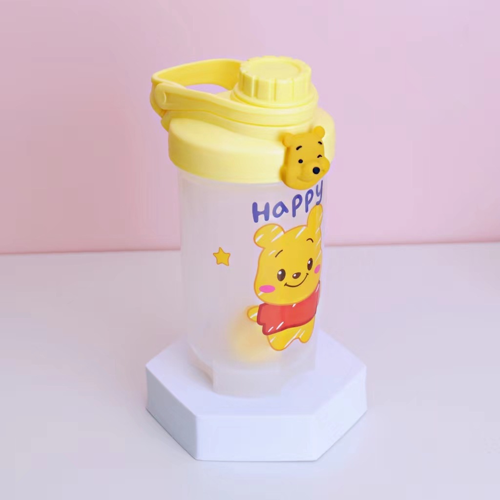 Bình Nước 3D Bằng Nhựa Họa Tiết Gấu Hồng Dễ Thương 500ml