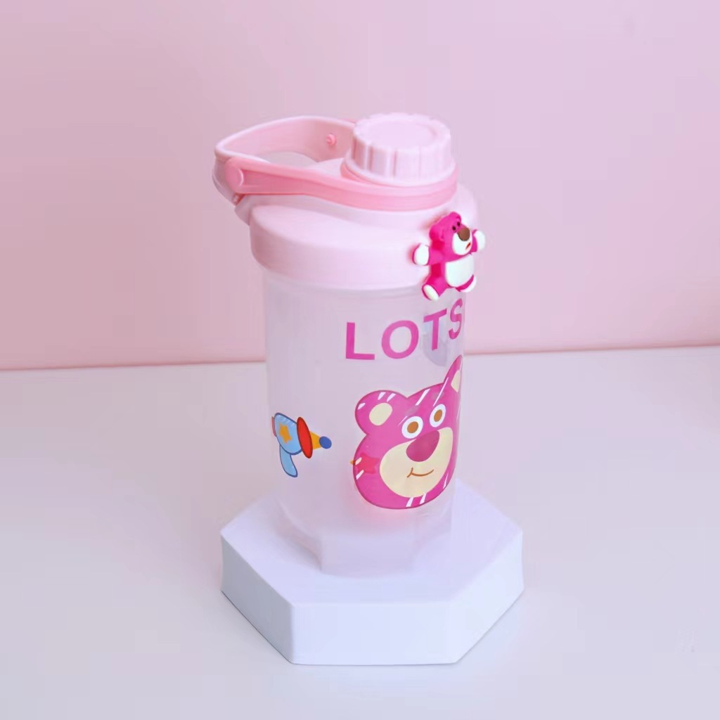 Bình Nước 3D Bằng Nhựa Họa Tiết Gấu Hồng Dễ Thương 500ml