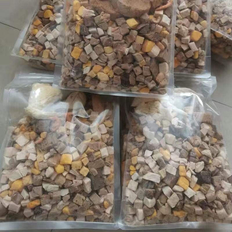 500g vụn thịt viên sấy cho chó, mèo.
