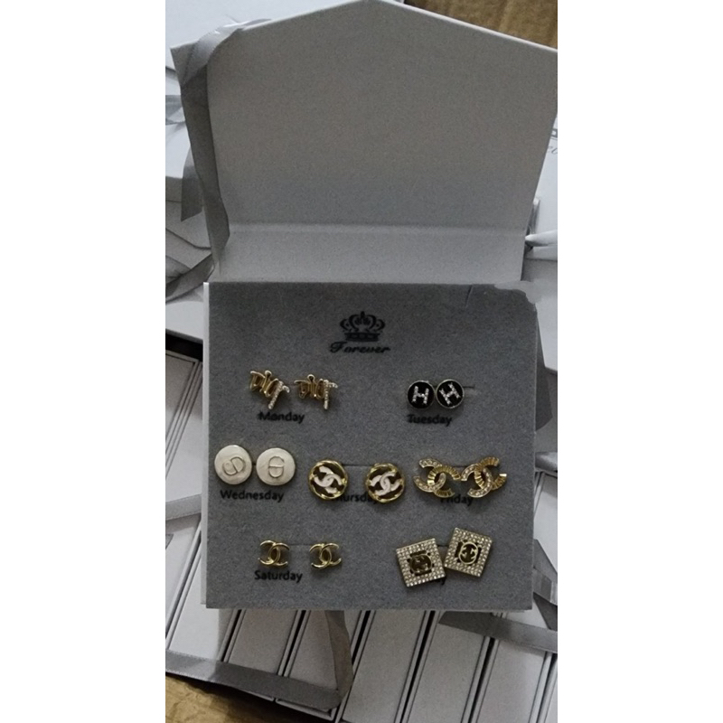 SÉT 7 ĐÔI KHUYÊN TAI FULL HỘP