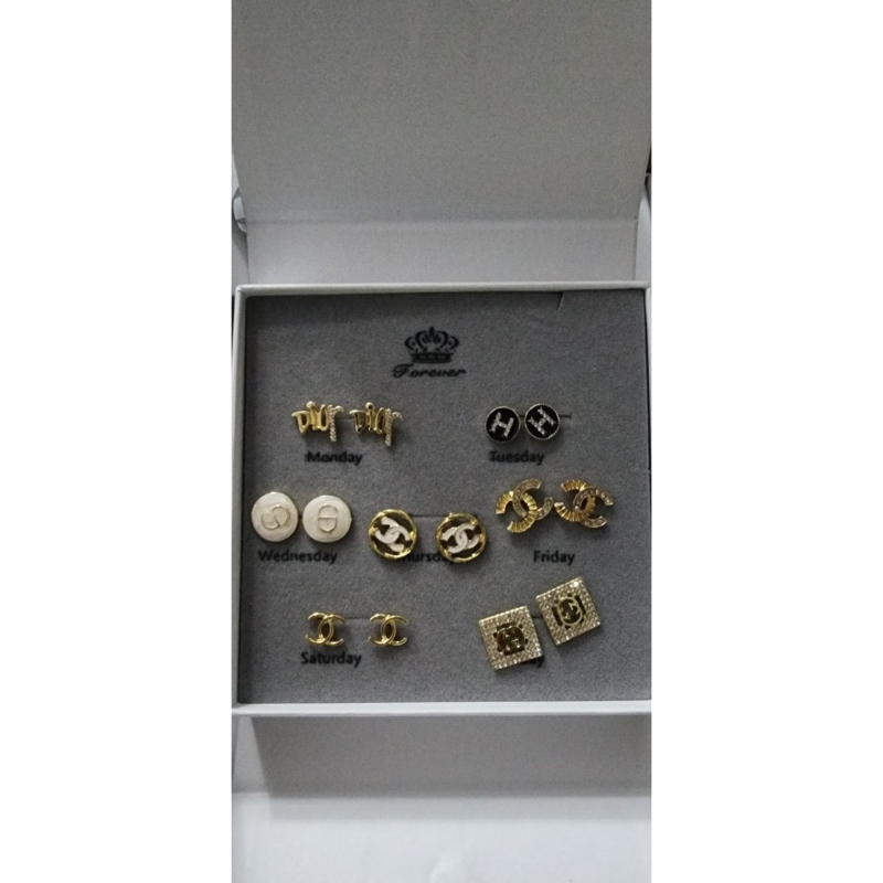 SÉT 7 ĐÔI KHUYÊN TAI FULL HỘP