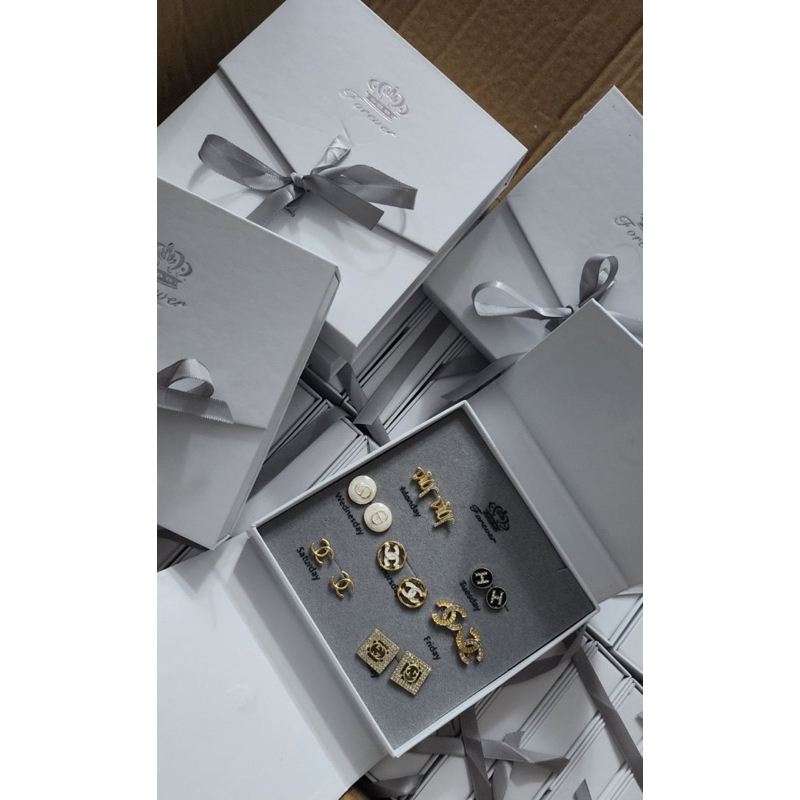 SÉT 7 ĐÔI KHUYÊN TAI FULL HỘP