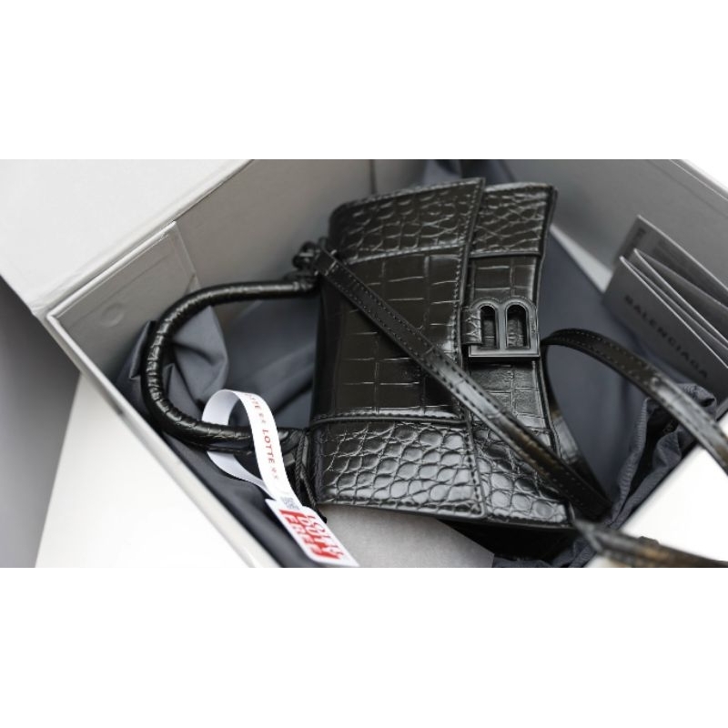 Túi xách nữ Balen...vân da cá sấu cực đẹp sang chảnh dã man kèm quai đeo fullbox hãng