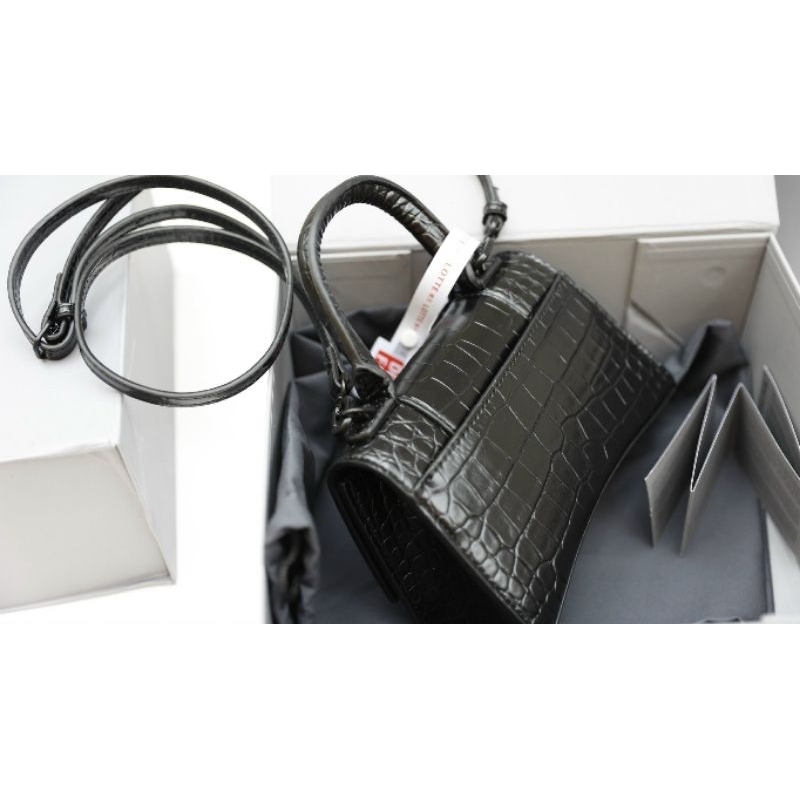 Túi xách nữ Balen...vân da cá sấu cực đẹp sang chảnh dã man kèm quai đeo fullbox hãng