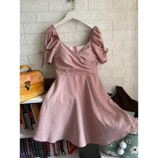(Thanh lý đồ cá nhân) Đầm xòe chéo ngực tay cách điệu