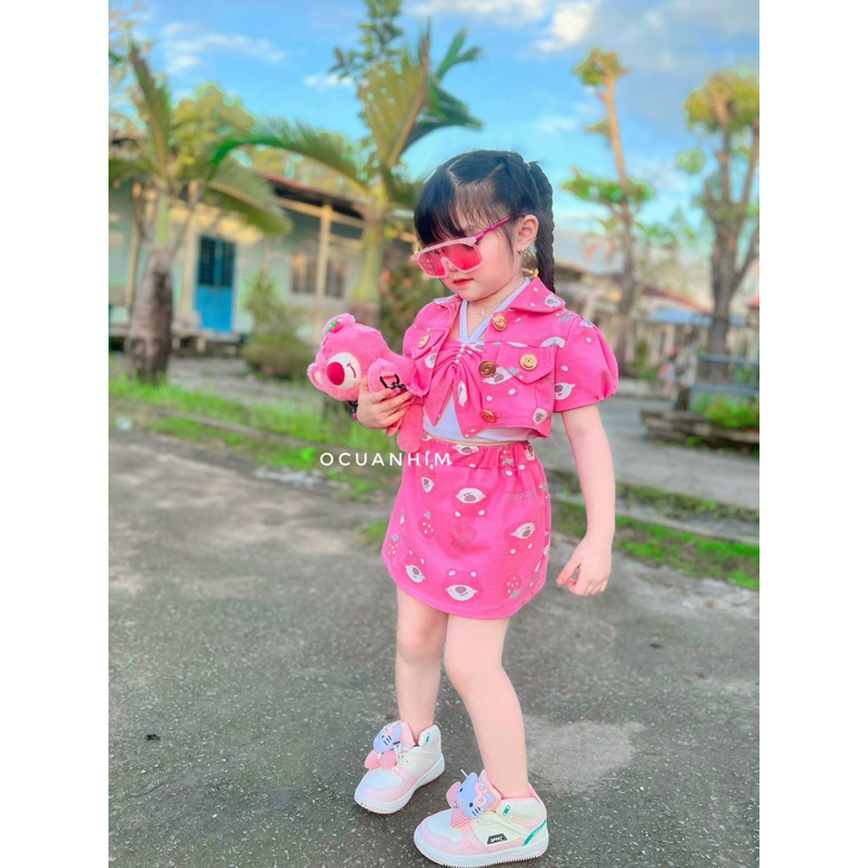 Set gấu dâu xinh xắn cho bé gái