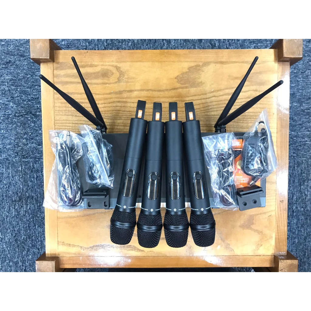 Micro Không Dây KMC8 hàng đẹp HOT 2023 | Có Dò Sóng,Hút Giong,Hát Nhẹ,Chống Hú Tốt