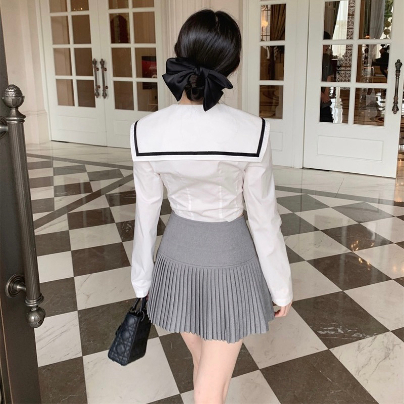 Chân váy xếp ly tennis dáng ngắn kèm cài chữ B có lót trong chất cao cấp qc