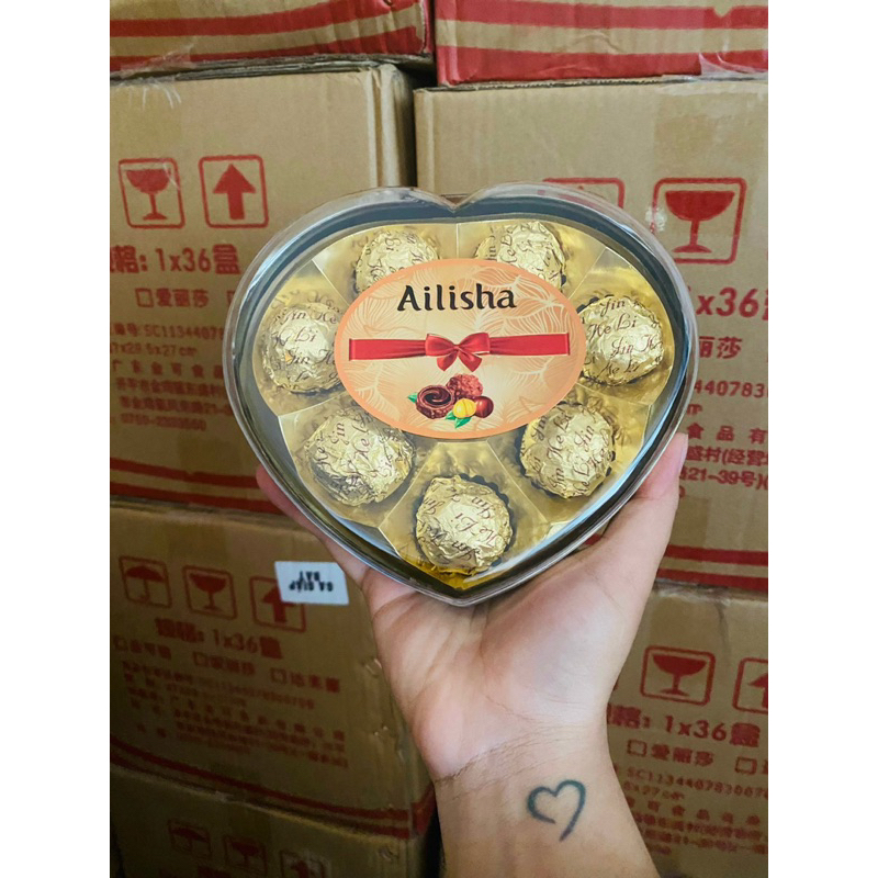 Hộp kẹo chocolate AILISHA hình trái tim cao cấp nhân socola sữa 84g - Gói Quà Siêu Đẹp.
