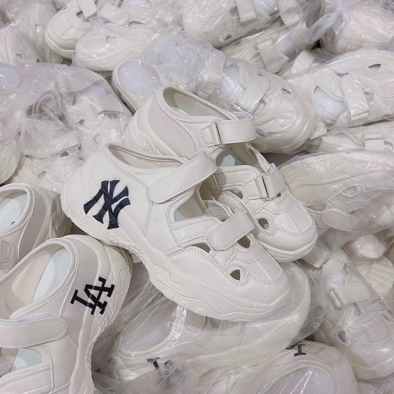 Giày thể thao sục nữ rọ kem đế 5 phân chữ NY đen &NY xanh