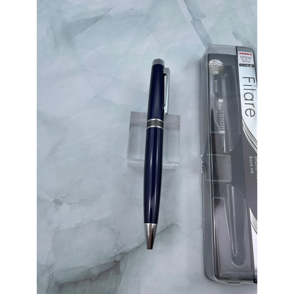 Bút bi Zebra - 385.98292