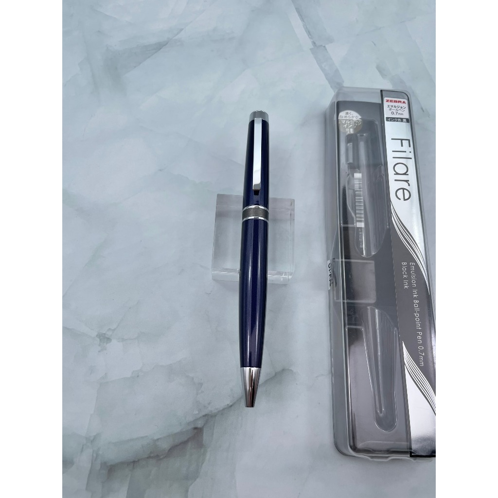 Bút bi Zebra - 385.98292