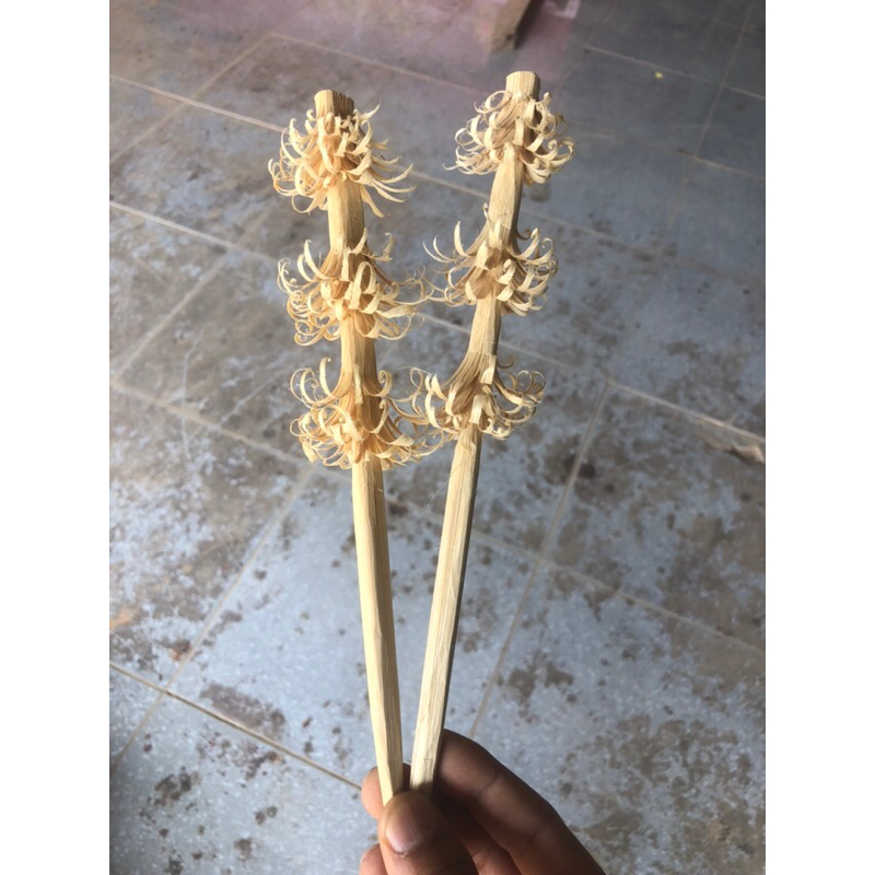 Đũa Bông Tang Lễ