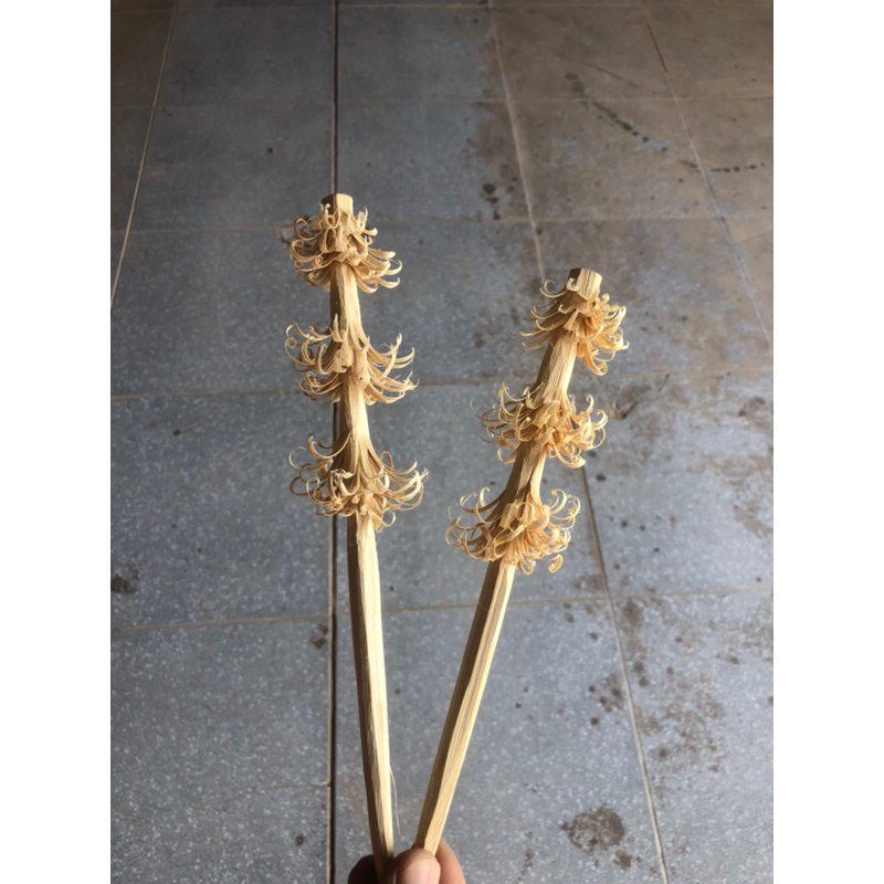 Đũa Bông Tang Lễ