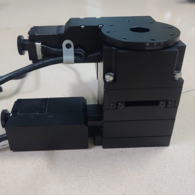 Tinh chỉnh 3 trục XYR, size 60x60 dùng động cơ.