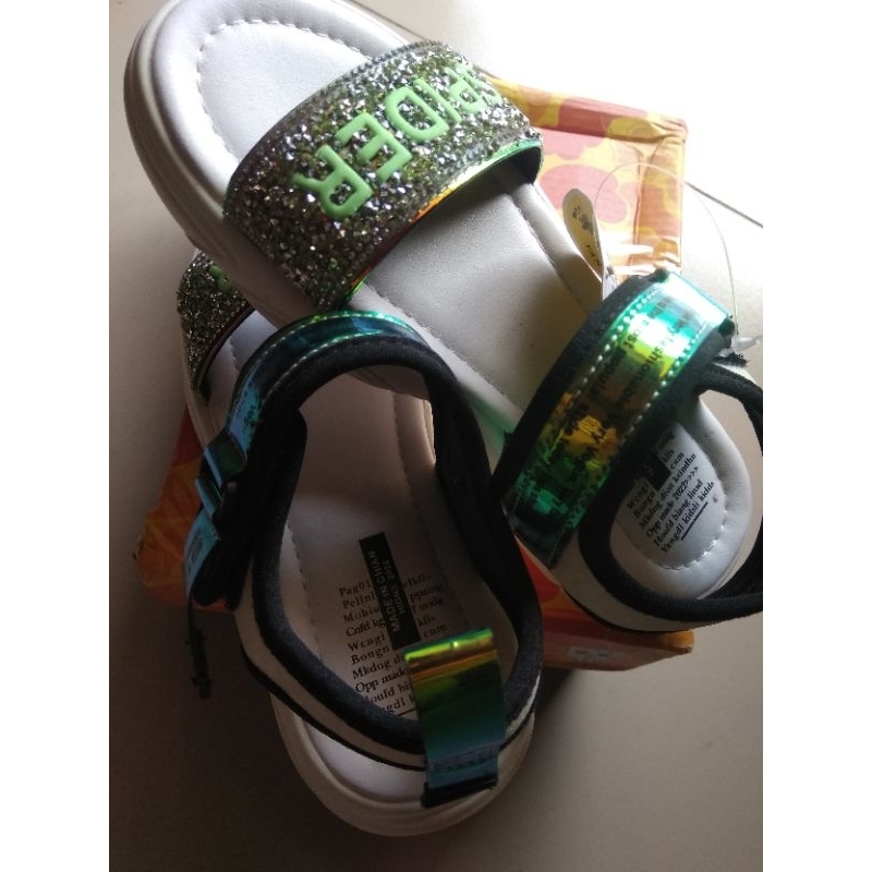 Dép trẻ em size 33