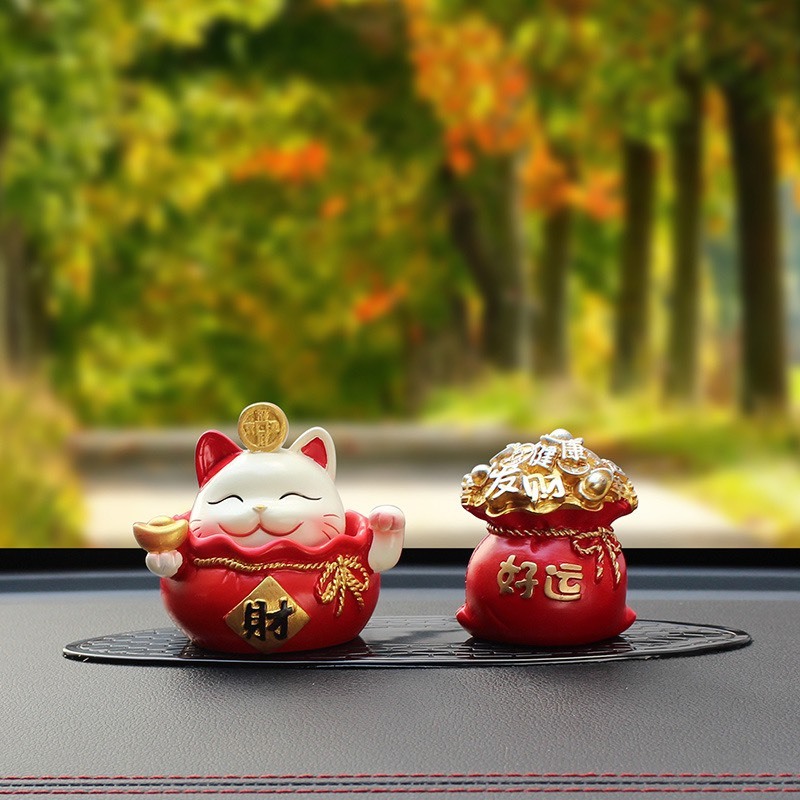 Hũ tiền đỏ trang trí ô tô nhà cửa,mix kèm tượng thần tài,mèo thần tài