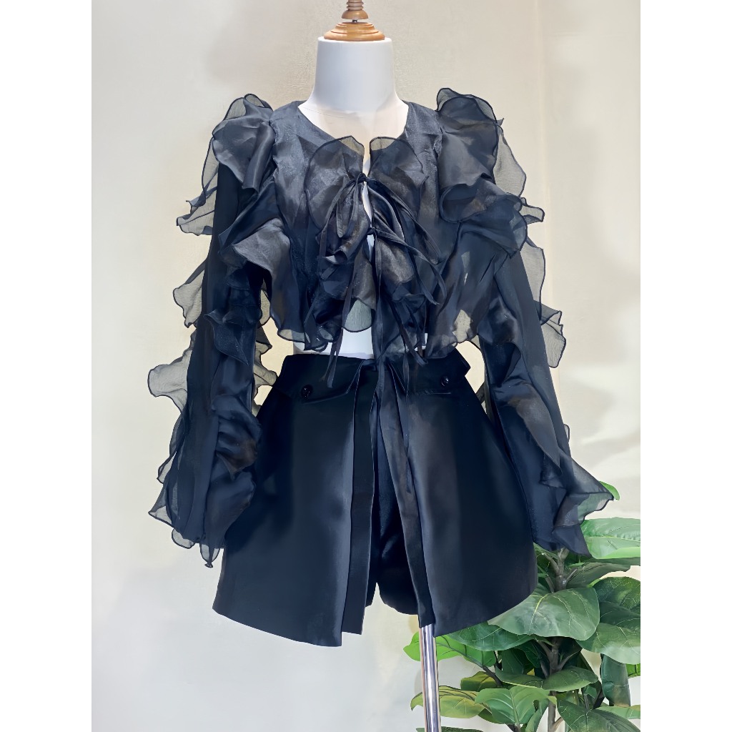 Set sơ mi bèo dây cài mix quần đùi tacta hai tà CRT906