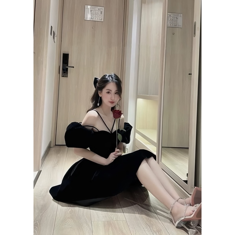 Đầm nhung đen - S/M