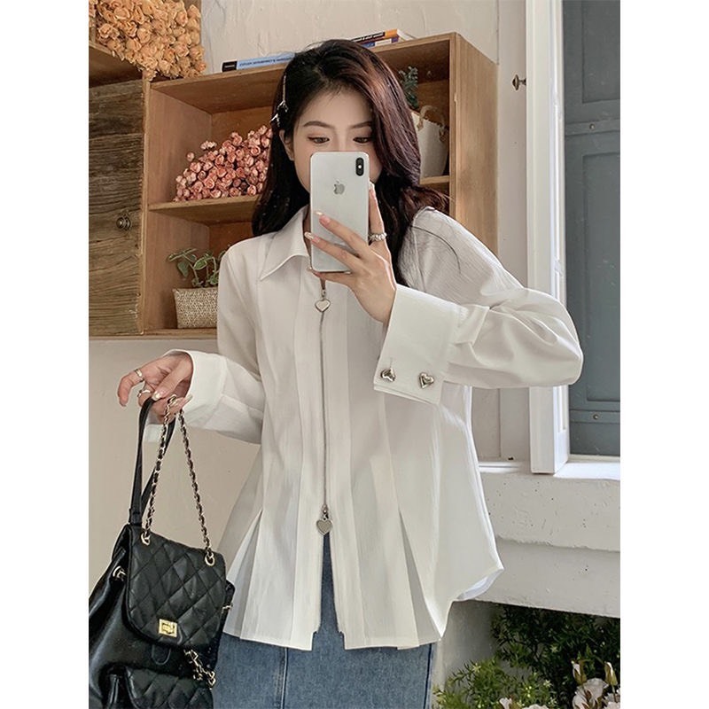 Áo sơ mi cách điệu Ruby có khóa kéo, Áo sơ mi form rộng cúc hình tim phong cách thời trang