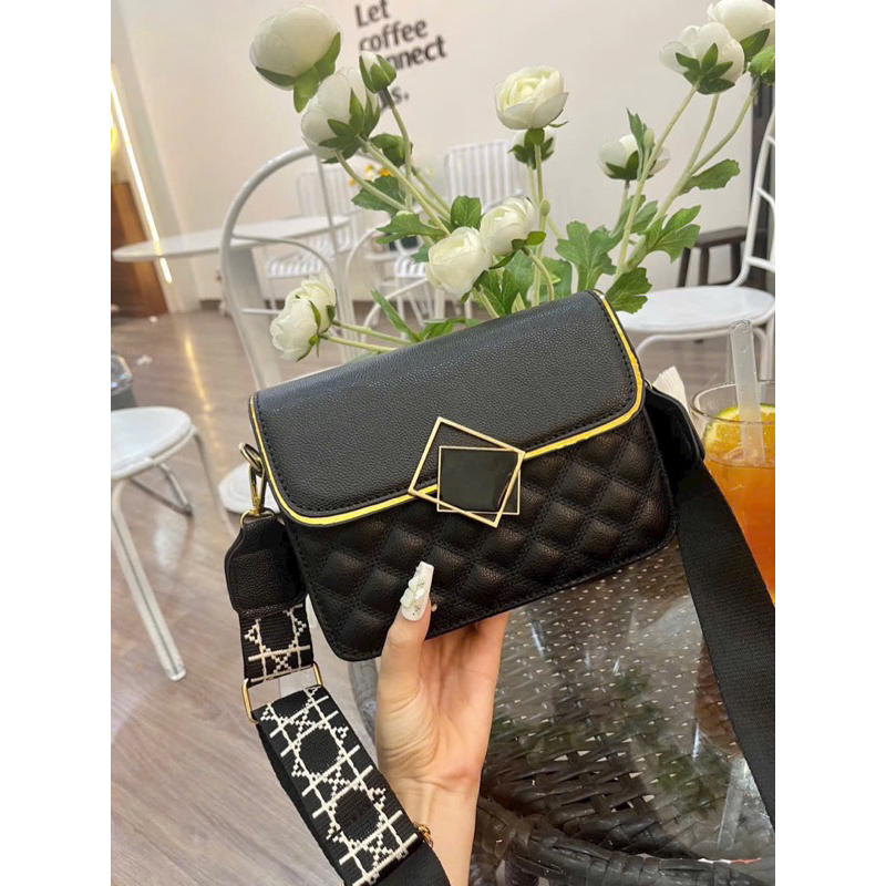 Túi Đeo Chéo Hình Vuông Nhỏ Thêu Họa Tiết Phong Cách Hàn Quốc Thời Trang Cho Nữ | 20K STORE