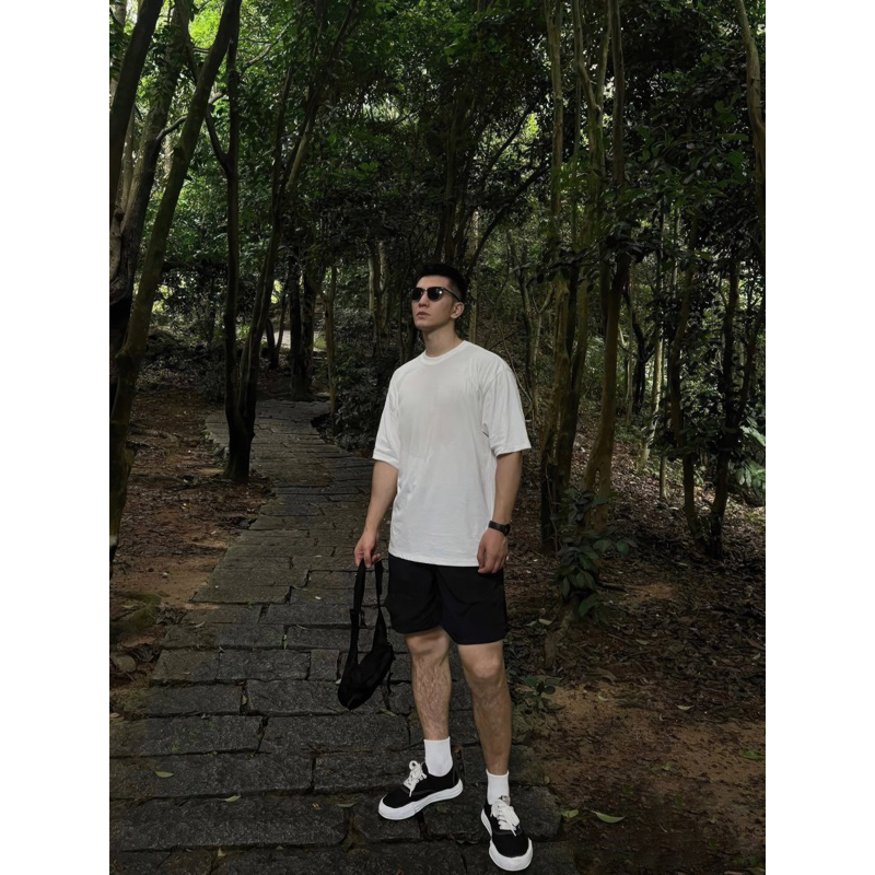 Áo Thun Trơn Đơn Giản Nhiều Màu Form Unisex Nam Nữ - Cotton mịn 250gsm