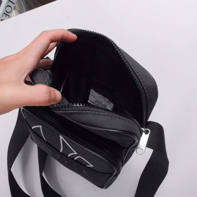 Túi MLB đeo chéo nam nữ chất liệu da PU chống thấm nước dáng vuông size 23 x 18 - Túi MLB thời trang BÁNH MÌ STORE