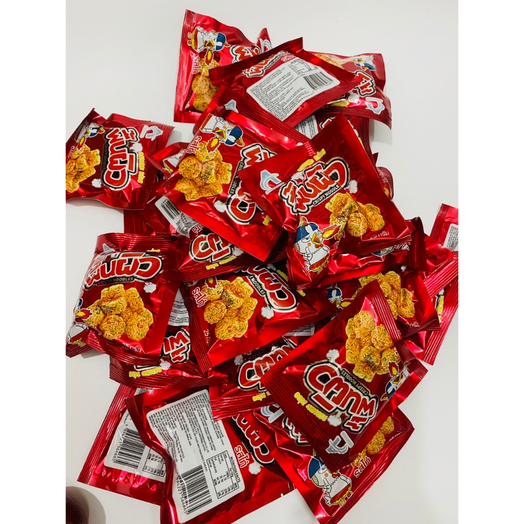 Snack mì tôm Gà Thổi Lửa  giòn vị Gà/Cay Hộp 30 gói