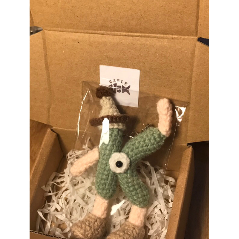 Móc khoá chữ cái len handmade