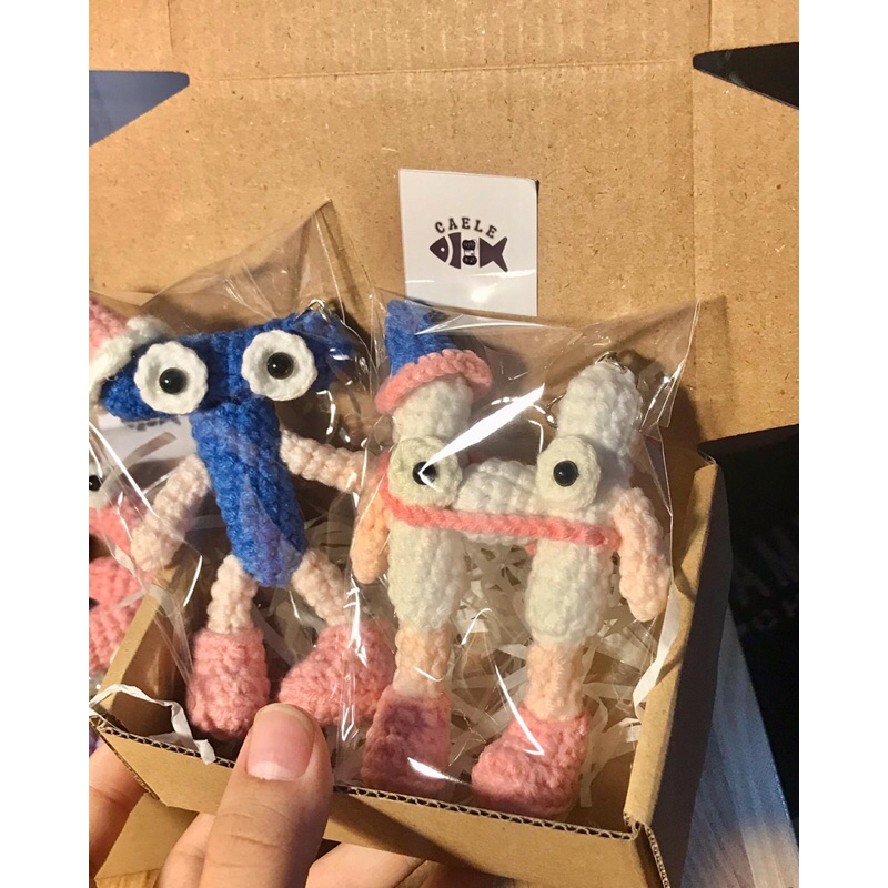 Móc khoá chữ cái len handmade