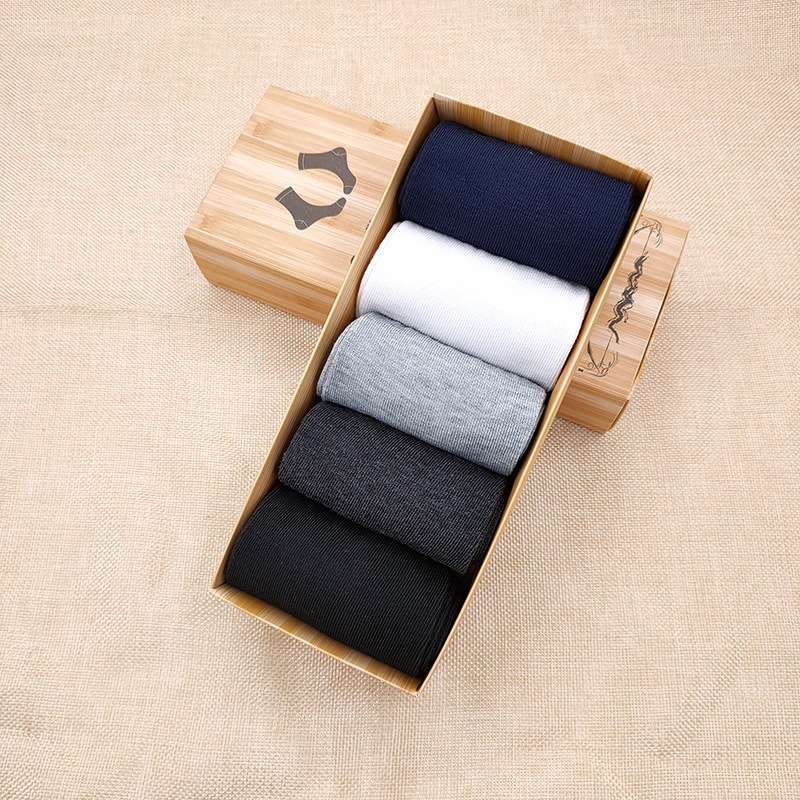 Hộp 5 đôi tất dành cho nam,tất dài cao cấp,lịch sự