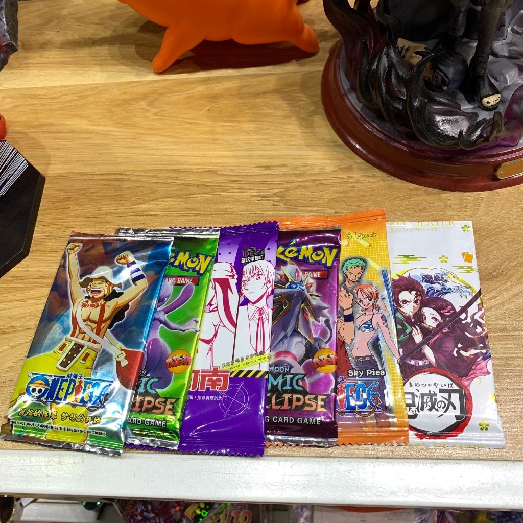 1 pack ngẫu nhiên One Piece - Conan - Pokemon - Thanh Gươm Diệt Quỷ - thẻ nhân phẩm, sưu tầm - làm quà tặng