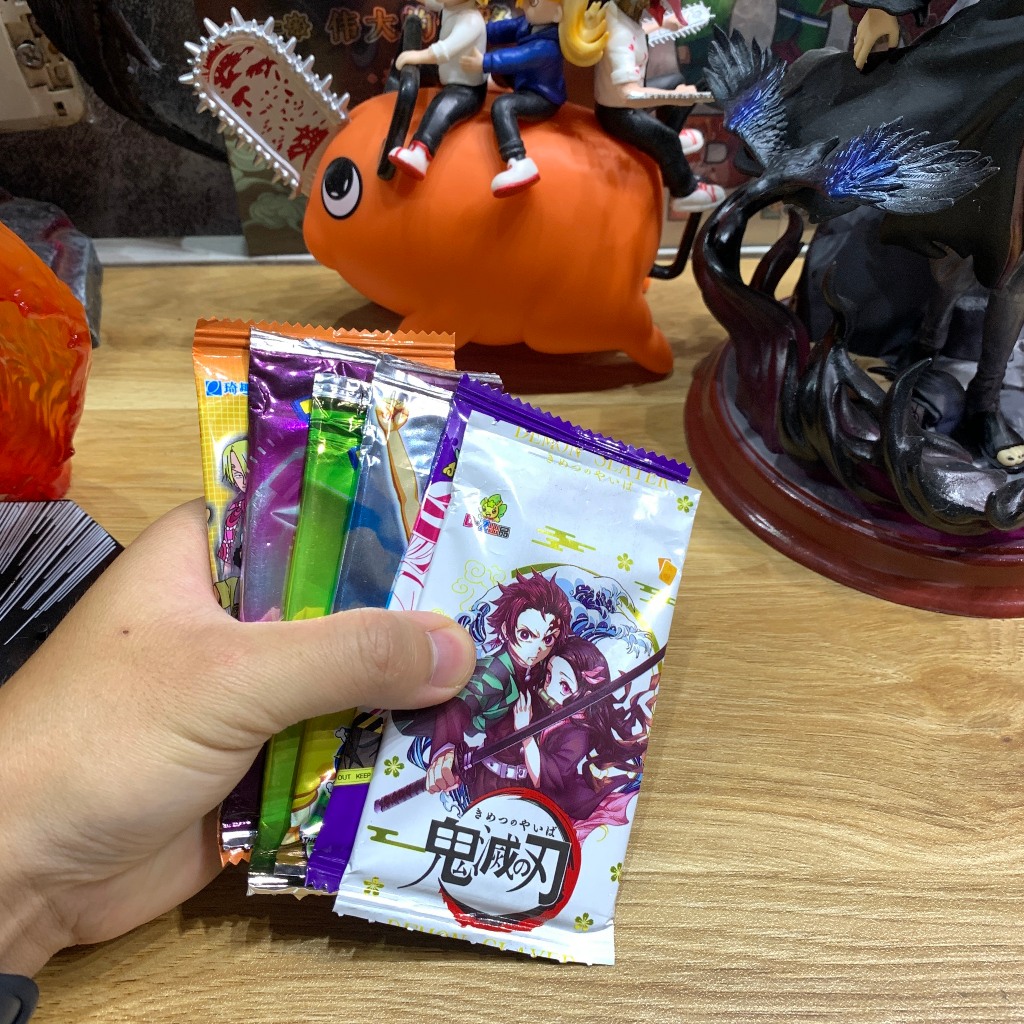 1 pack ngẫu nhiên One Piece - Conan - Pokemon - Thanh Gươm Diệt Quỷ - thẻ nhân phẩm, sưu tầm - làm quà tặng