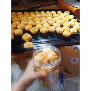 500gr bánh dứa vỏ mềm đóng hủ ăn là thích