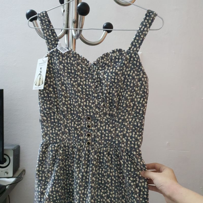 Đầm 2 Dây Nhung Hóa Nhí Phong Cách Hàn Quốc