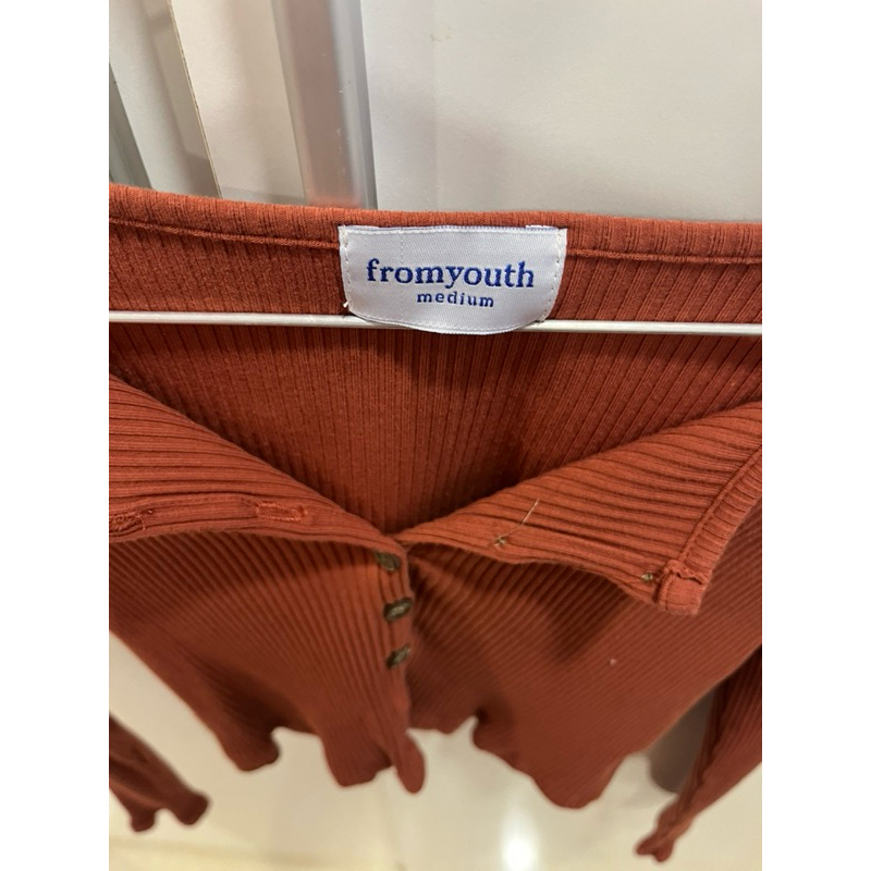 Croptop len tăm From.youth