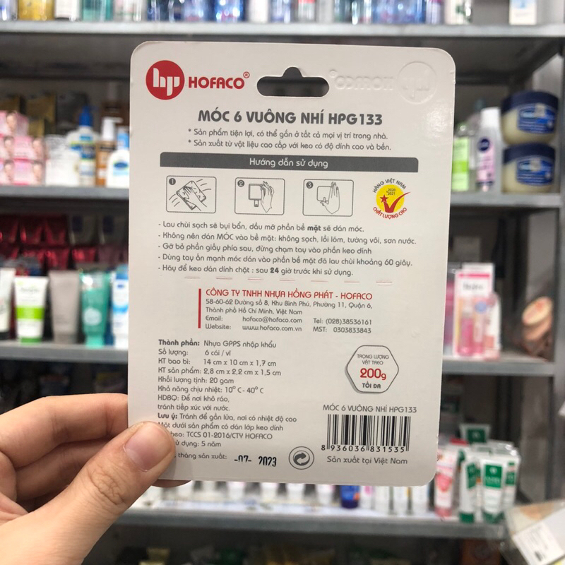 Vĩ 6 cái móc dán vuông mini HOFACO-HPG133