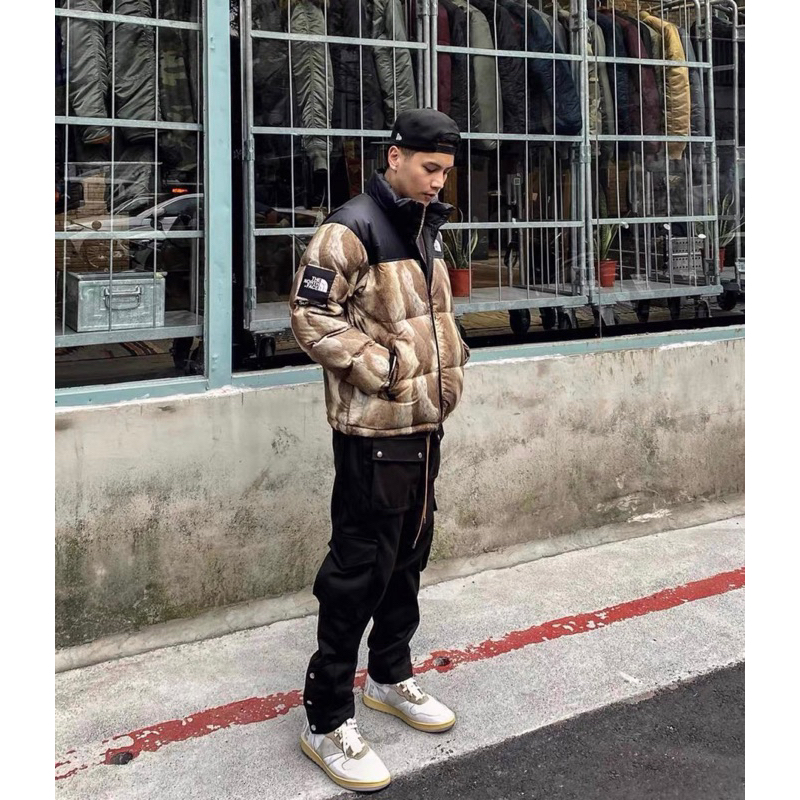 Quần Cargo - Rhude - Pant kaki túi hộp cúc bấm black dây vàng