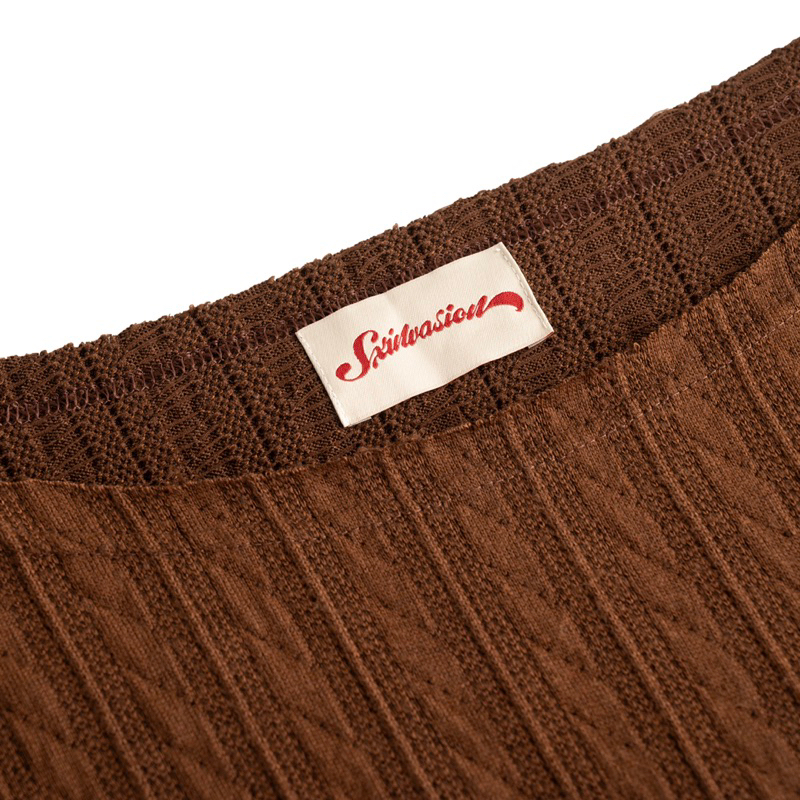 BROWNIE NECK CROP - ÁO TRỄ VAI NÂU SXINVASION