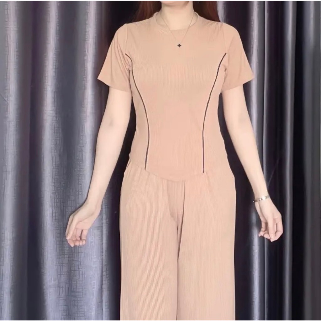 SÉT ĐỒ BỘ THUN GÂN ỐNG RỘNG SUÔNG KÈM ÁO BODY SIÊU HOT MỌI THỜI TRANG-PRADA