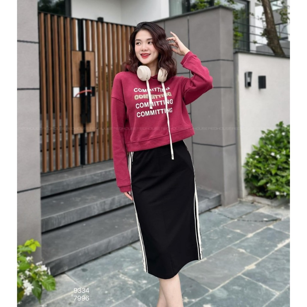 Áo nỉ mũ dáng vừa COMMITING