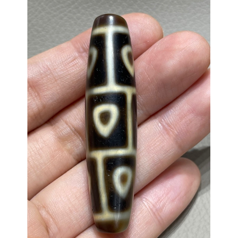 Dzi tây tạng 9 mắt bồ đề thân dầu đen nâu size 5,4cm