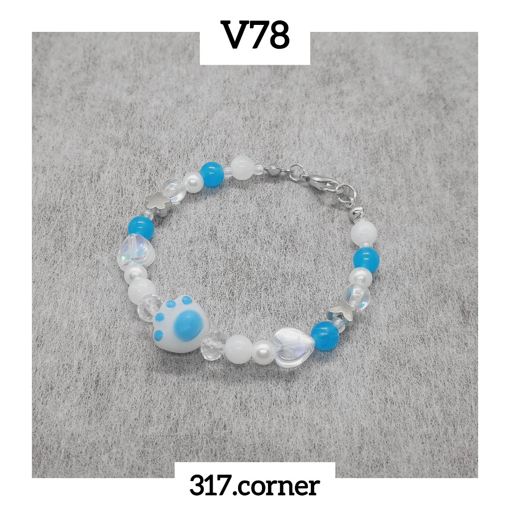 Vòng tay chân mèo hạt cườm phối charm - V78 - 317.corner