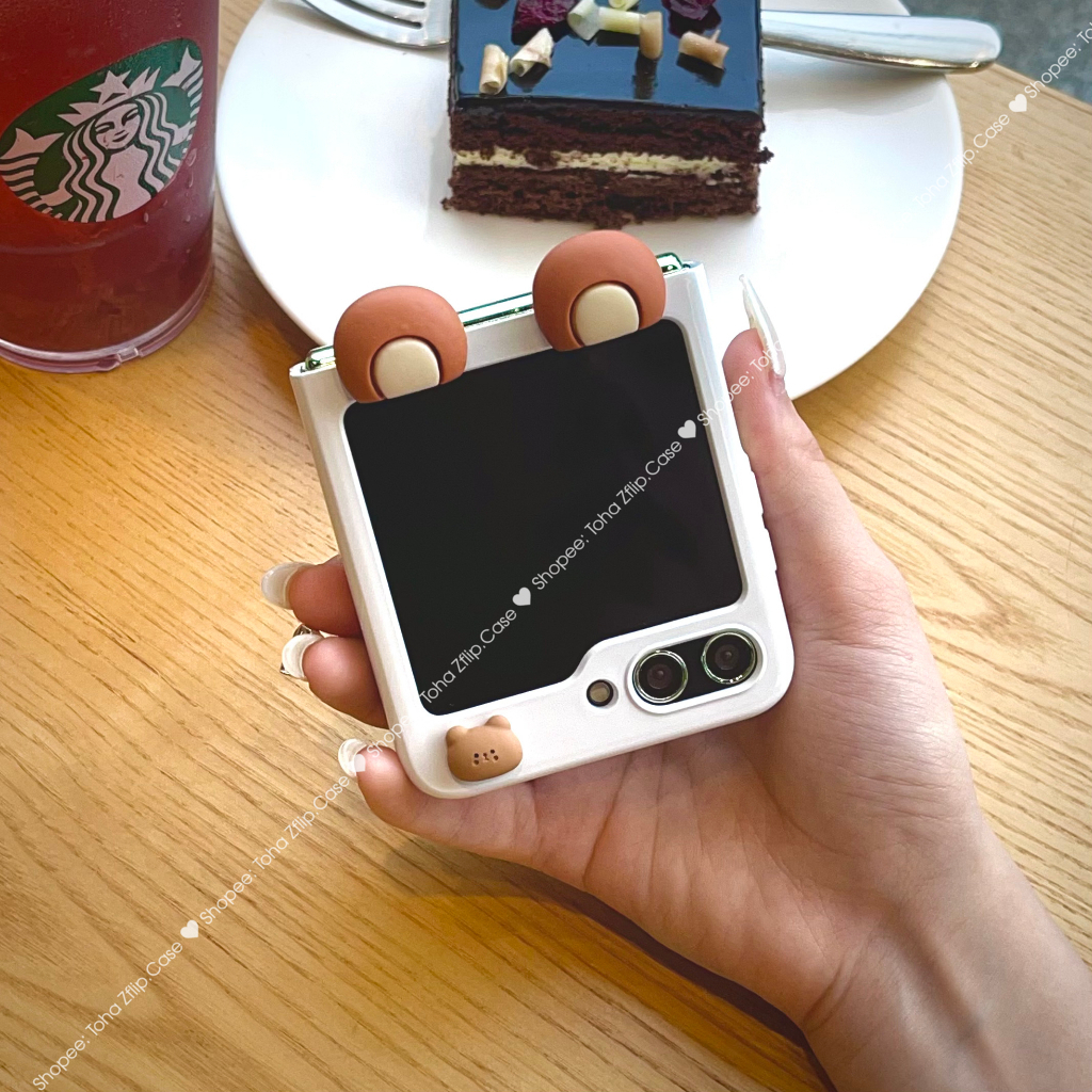Ốp Lưng Samsung Z Flip 5 tai gấu siêu cute gắn Charm gấu nâu dễ thương kèm dây xách Z Flip5/ ZFlip 5